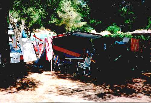 tent4a.jpg